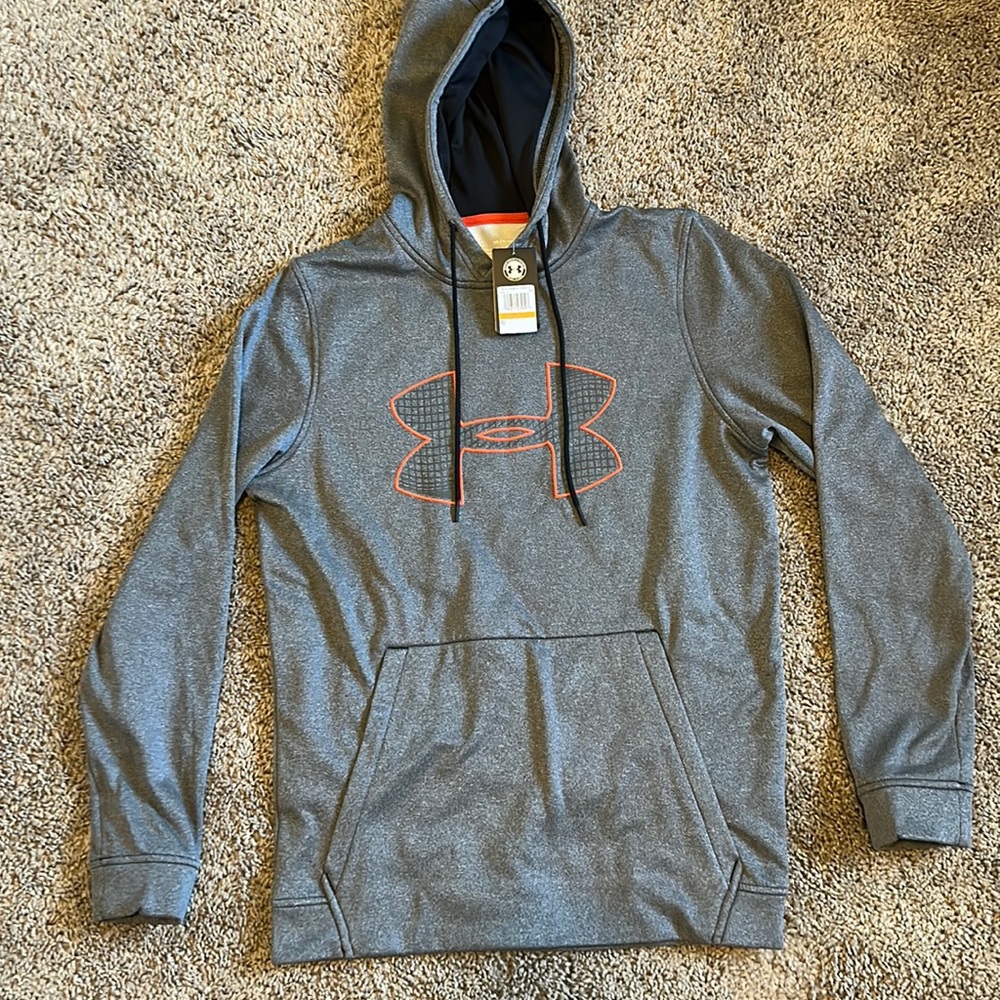 Small Under Armour Sweatshirt